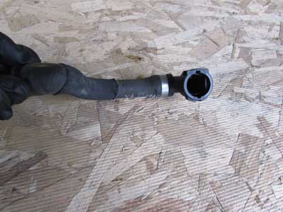 BMW Water Pump Coolant Hose 17127592652 F10 550i 550iX F12 650i 650iX2